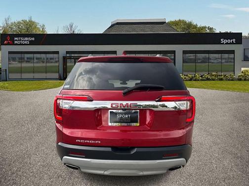 2023 GMC Acadia SLT