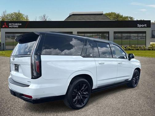 2022 Cadillac Escalade ESV Sport