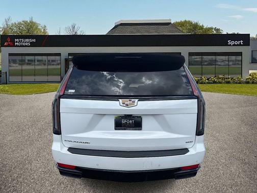 2022 Cadillac Escalade ESV Sport
