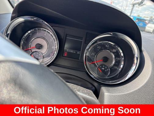 2015 Chrysler Town & Country Touring-L