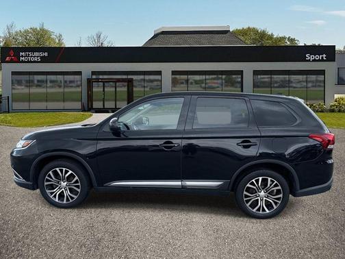 2018 Mitsubishi Outlander ES