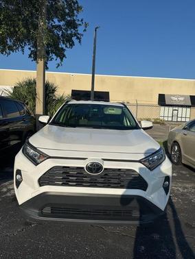 2021 Toyota RAV4 XLE