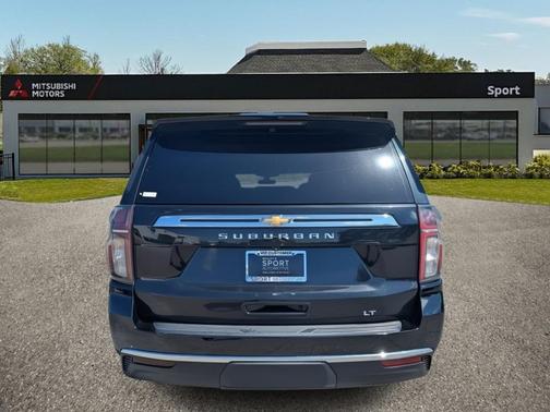 2021 Chevrolet Suburban LT
