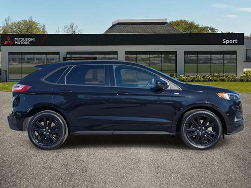 2022 Ford Edge ST Line