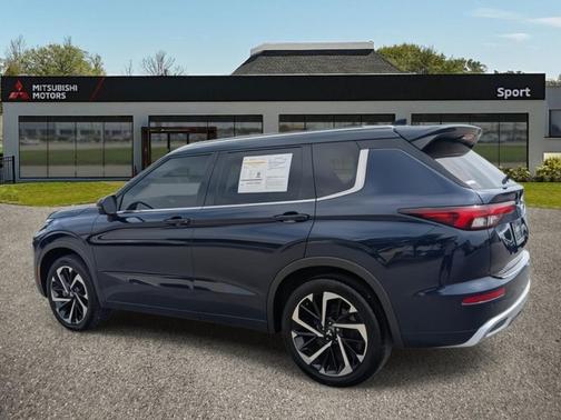 2023 Mitsubishi Outlander SEL