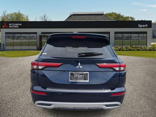2023 Mitsubishi Outlander SEL