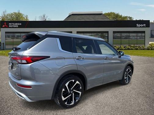 2022 Mitsubishi Outlander SEL