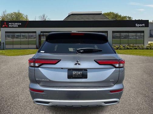 2022 Mitsubishi Outlander SEL