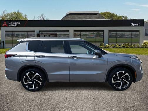 2022 Mitsubishi Outlander SEL