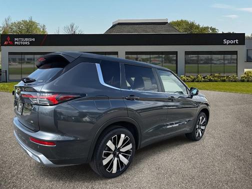 2025 Mitsubishi Outlander