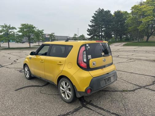 2015 Kia Soul +