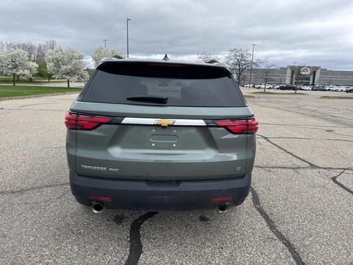 2022 Chevrolet Traverse LT Cloth