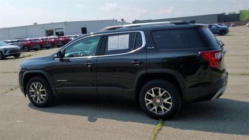 2022 GMC Acadia SLE