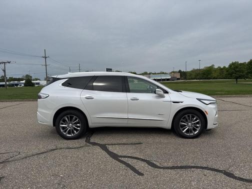 2022 Buick Enclave Avenir