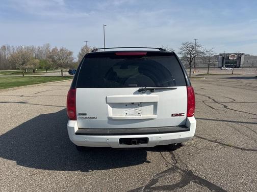 2011 GMC Yukon SLT