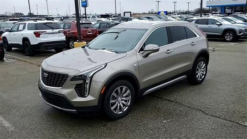 2022 Cadillac XT4 Premium Luxury