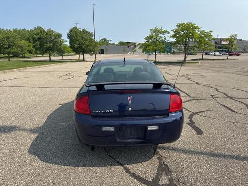 2009 Pontiac G5 Base