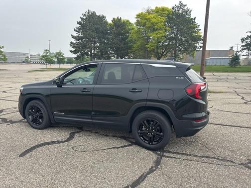 2022 GMC Terrain SLE