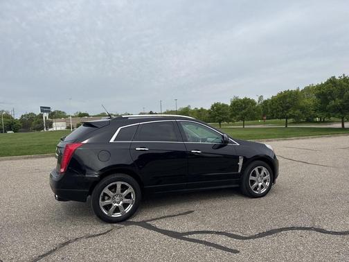 2010 Cadillac SRX Performance Collection