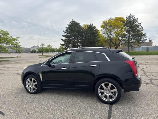 2010 Cadillac SRX Performance Collection