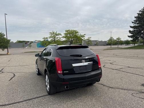 2010 Cadillac SRX Performance Collection