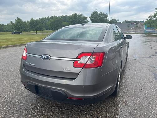 2012 Ford Taurus SEL