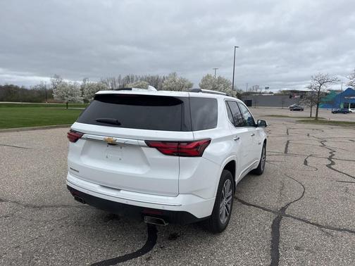 2022 Chevrolet Traverse High Country