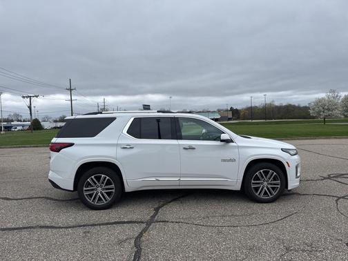 2022 Chevrolet Traverse High Country
