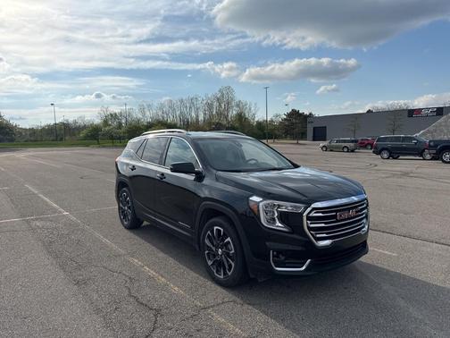 2022 GMC Terrain SLT