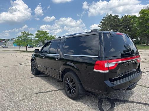 2017 Lincoln Navigator L Select