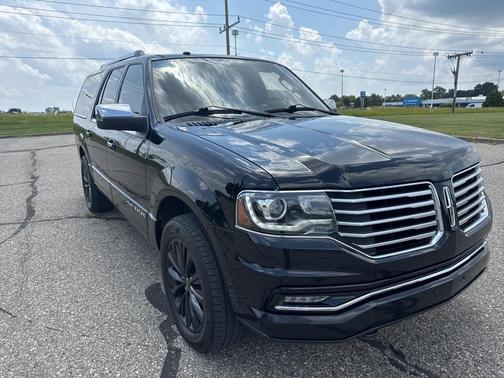 2017 Lincoln Navigator L Select