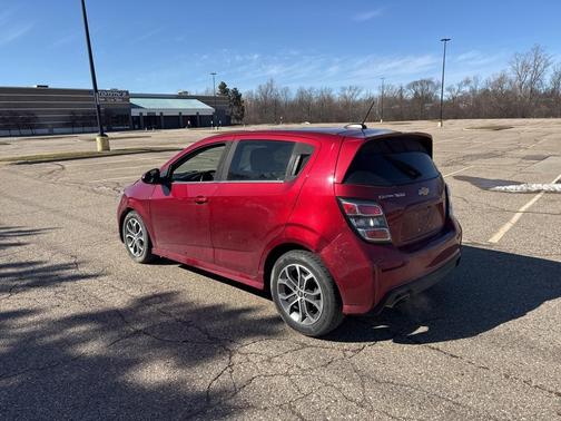 2017 Chevrolet Sonic LT