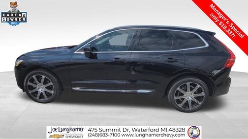 Onyx Black Metallic 2021 Volvo XC60 T6 Inscription