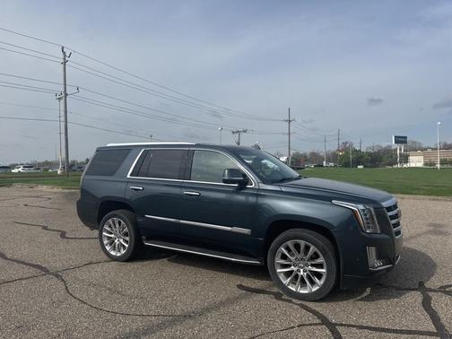 2020 Cadillac Escalade Luxury