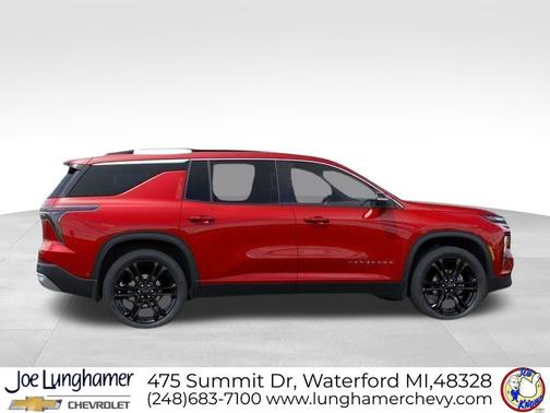 Radiant Red Tintcoat 2026 Chevrolet Traverse LT
