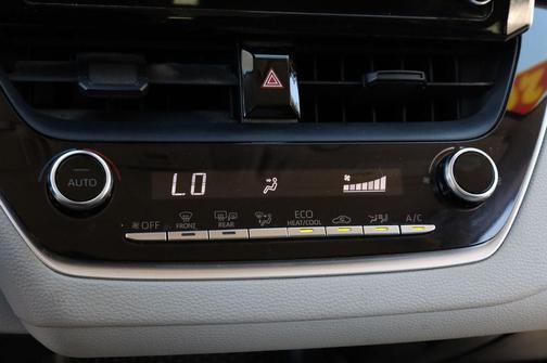 2020 Toyota Corolla Hybrid LE