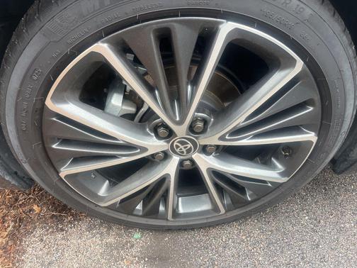 2025 Toyota Prius XLE