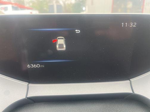 2025 Toyota Prius XLE