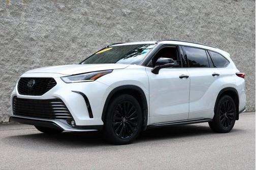2022 Toyota Highlander XSE
