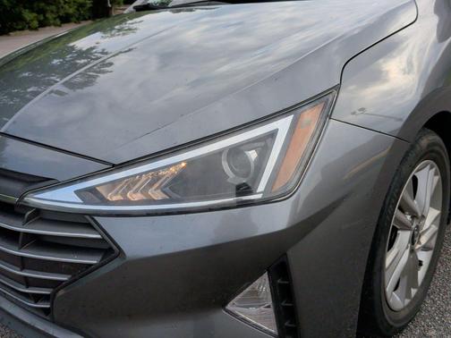 Machine Gray 2019 Hyundai ELANTRA SEL