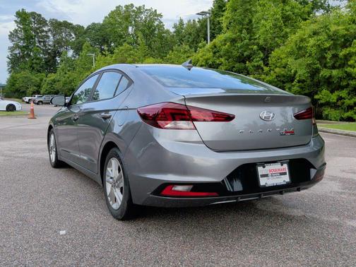 Machine Gray 2019 Hyundai ELANTRA SEL
