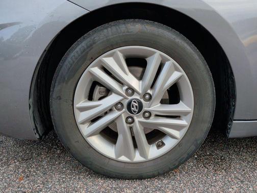 Machine Gray 2019 Hyundai ELANTRA SEL