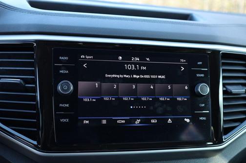 2022 Volkswagen Atlas 2.0T SE w/Technology 4MOTION