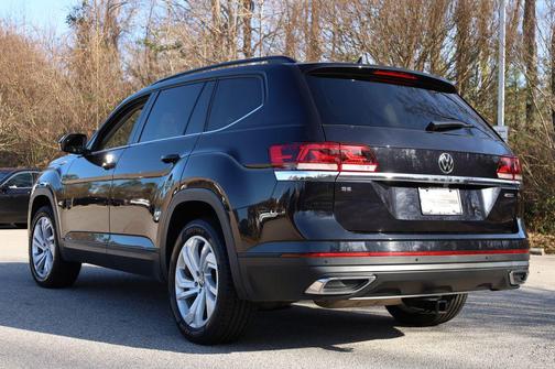 2022 Volkswagen Atlas 2.0T SE w/Technology 4MOTION