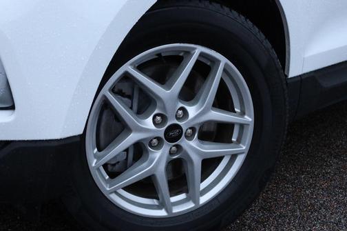 Oxford White 2024 Ford Edge SEL