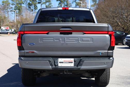 2022 Ford F-150 Lightning LARIAT