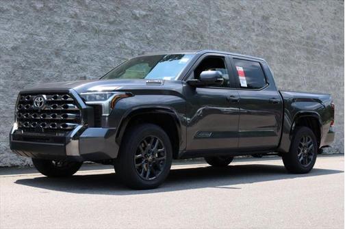 2025 Toyota Tundra Hybrid Platinum