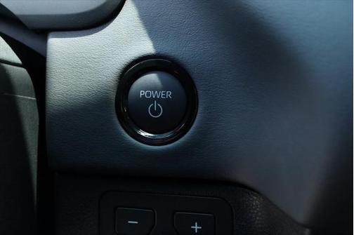 2025 Toyota Tundra Hybrid Platinum