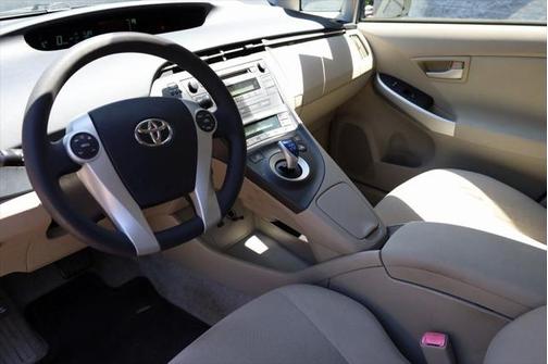 2010 Toyota Prius II
