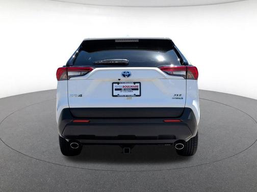 White 2022 Toyota RAV4 Hybrid XLE